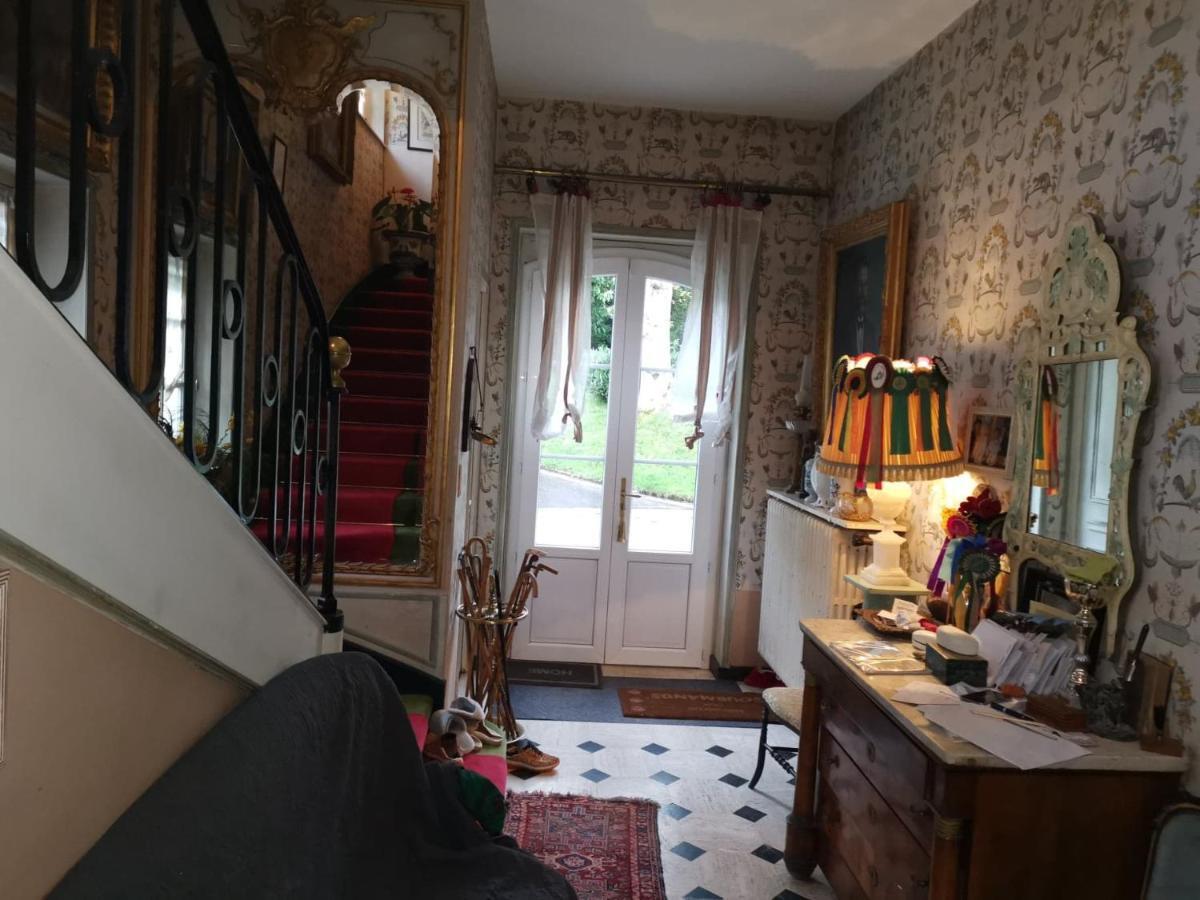 Le Kino Panorama Acomodação com café da manhã Vic-sur-Cère Exterior foto